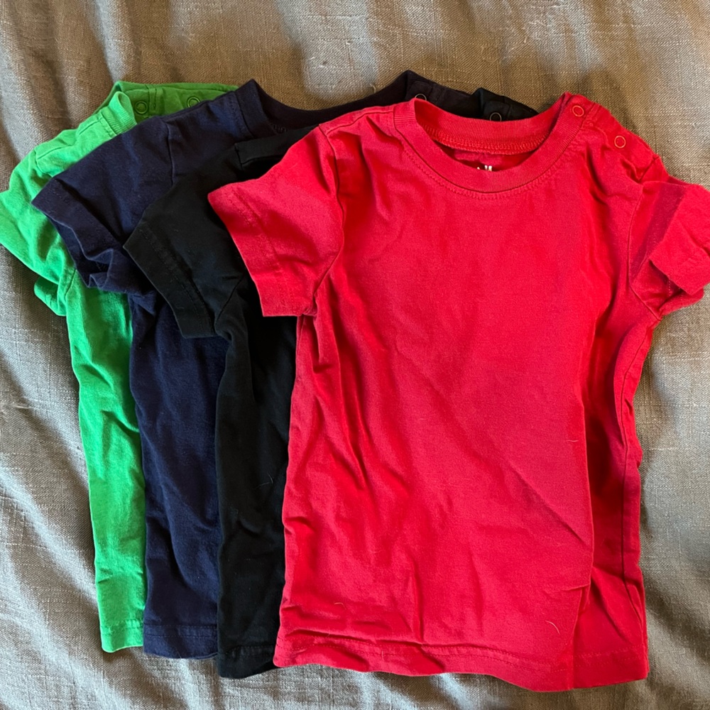 5 short sleeve primary tees 18-24M